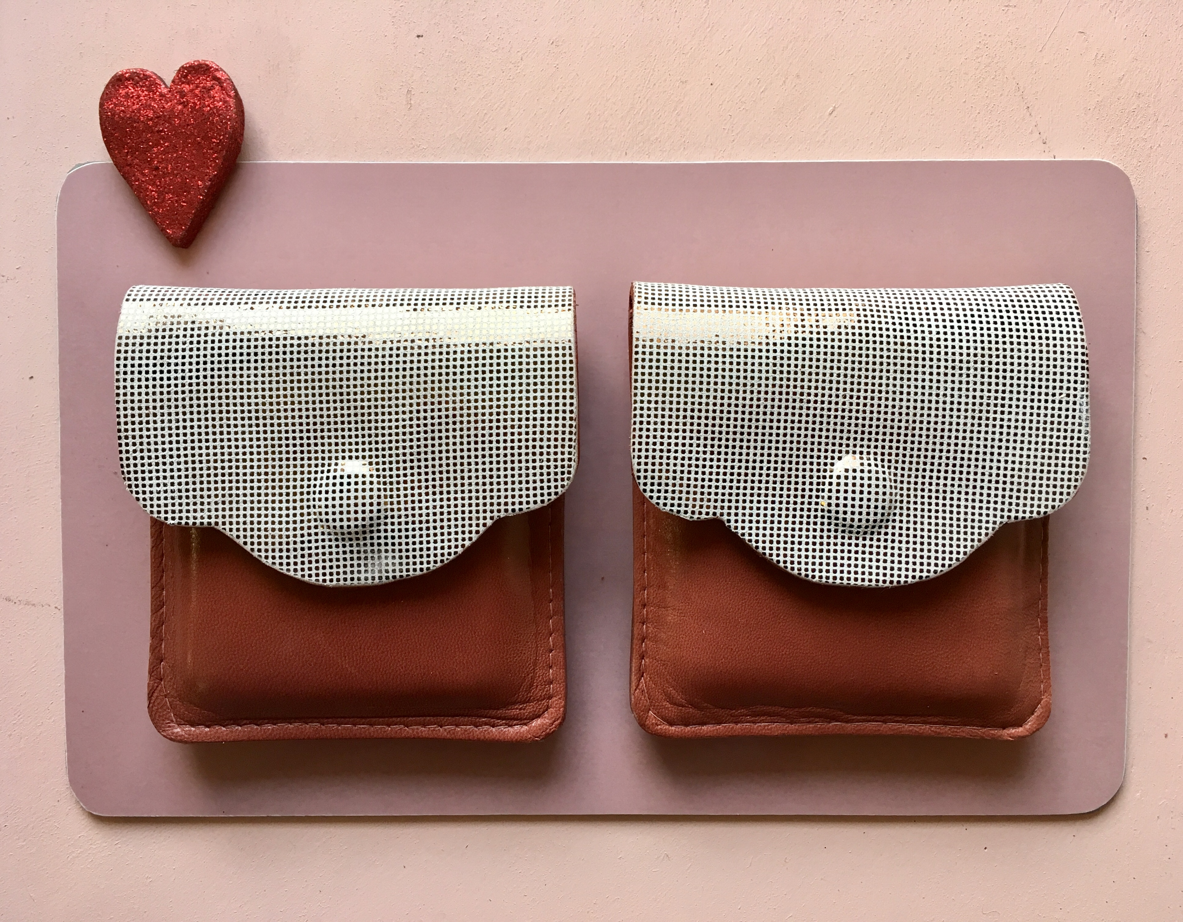 Pochette range écouteurs en cuir CDA Petites Choses